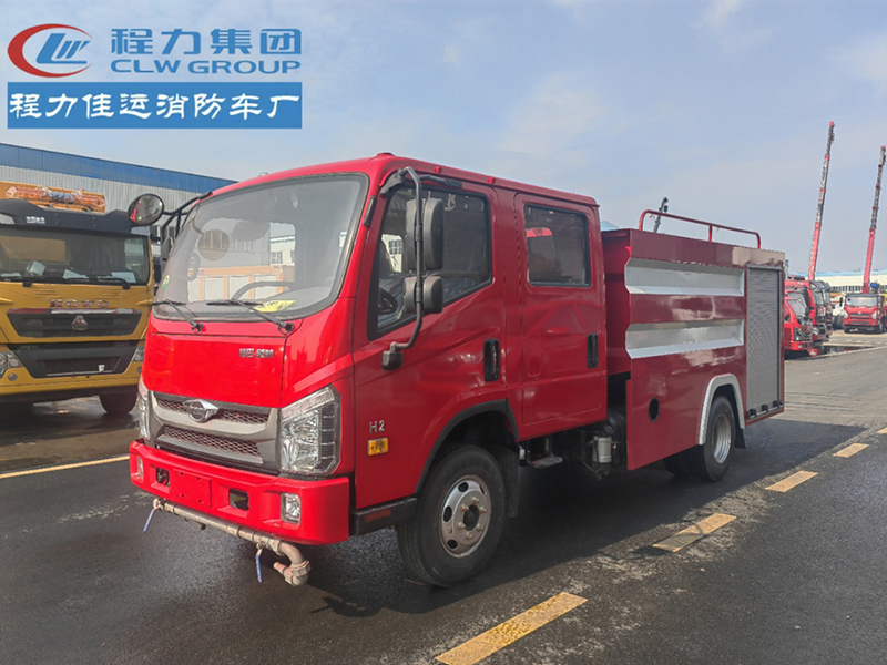 福田H2双排绿化喷洒车